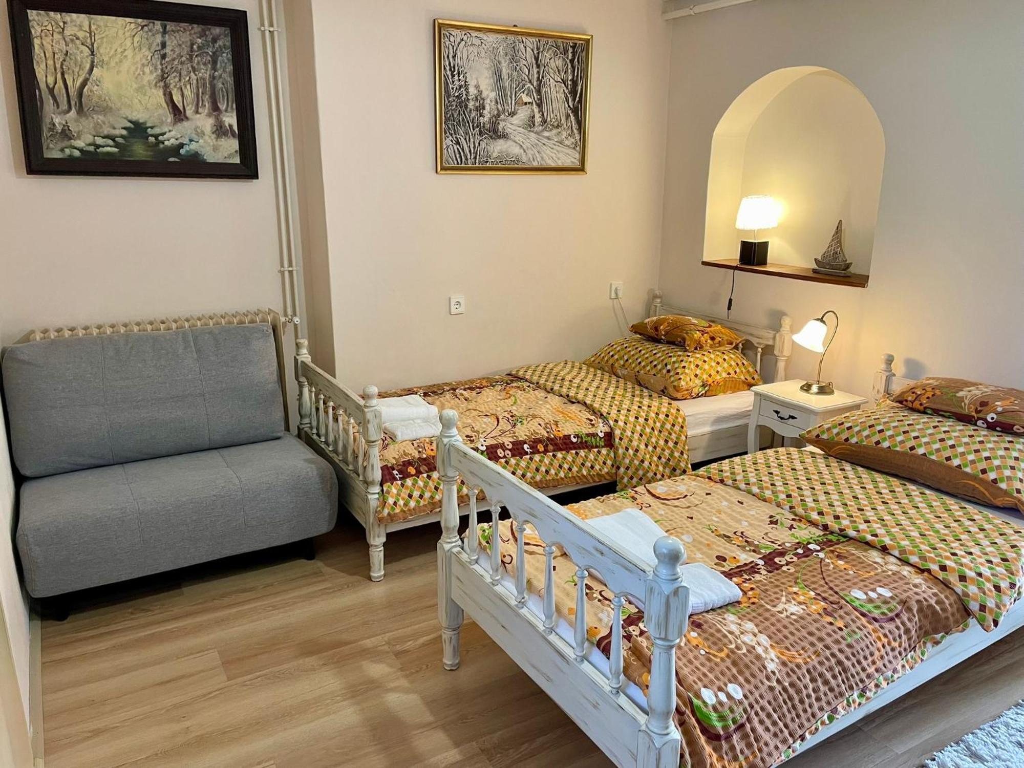 Julia Apartmanhaz Harkány Buitenkant foto